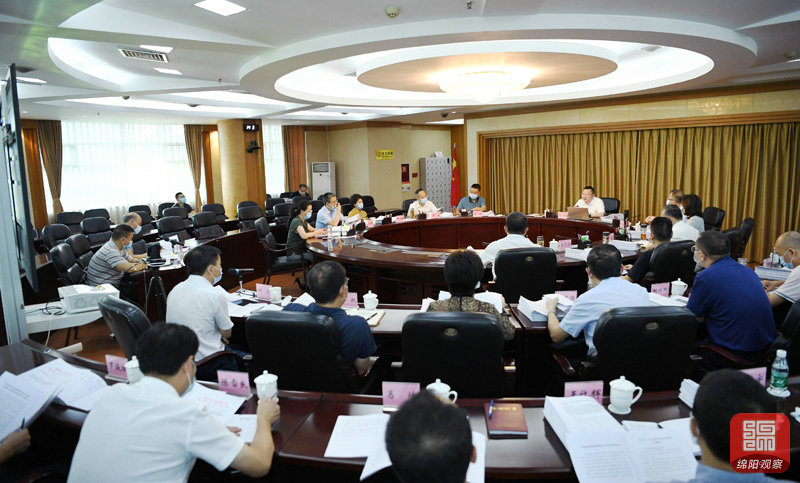 2021年8月4日，市政府第126次常務(wù)會(huì)    張莉 攝.jpg