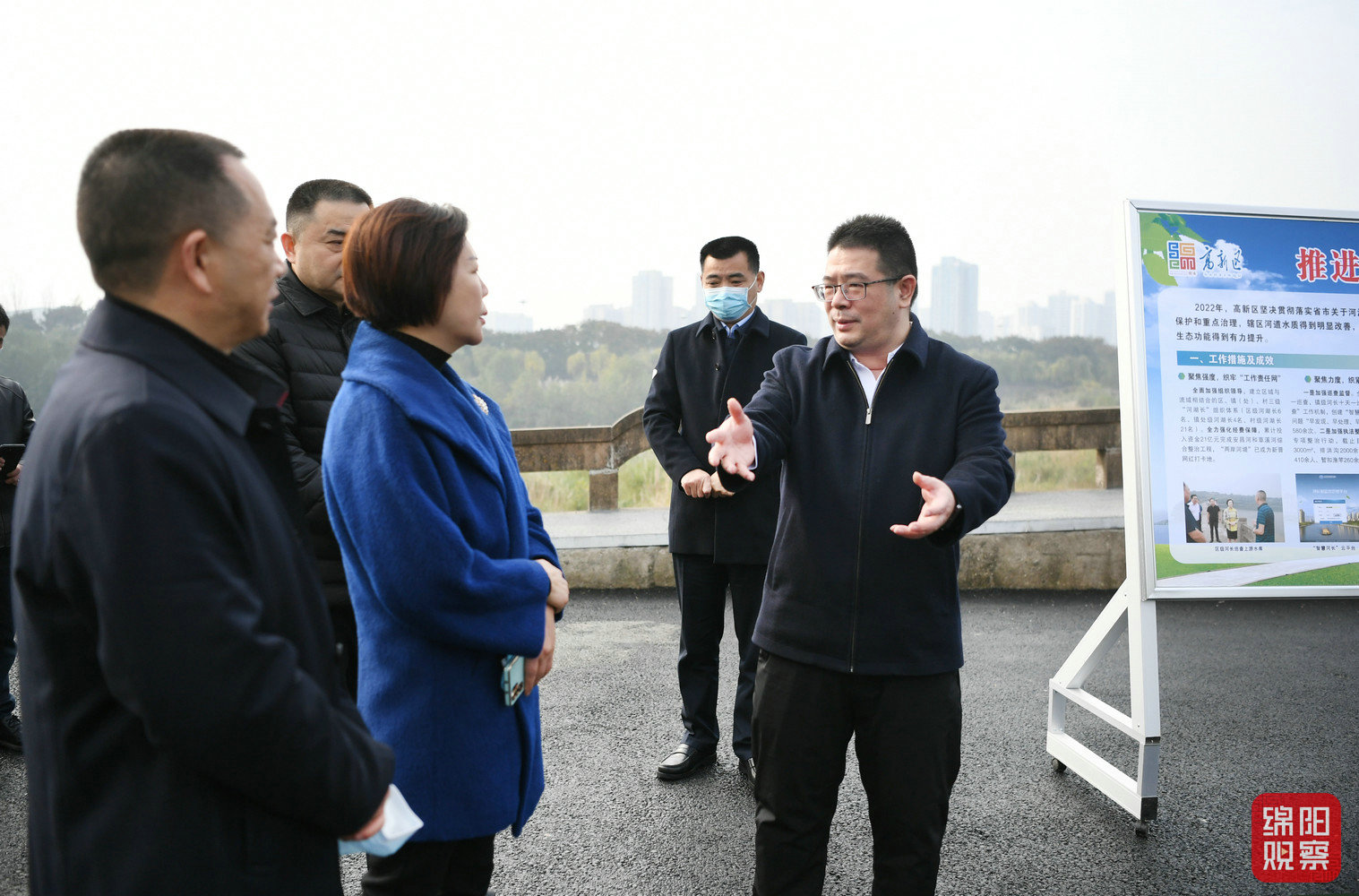 2022年12月9日，李云督導(dǎo)安昌河河長制工作推進(jìn)情況6  張莉 攝.jpg
