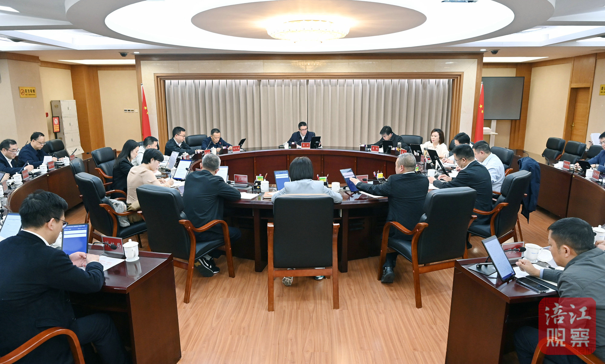 2024年10月14日，李云召開全市低空經濟產業(yè)鏈發(fā)展工作推進會  張莉 攝.jpg
